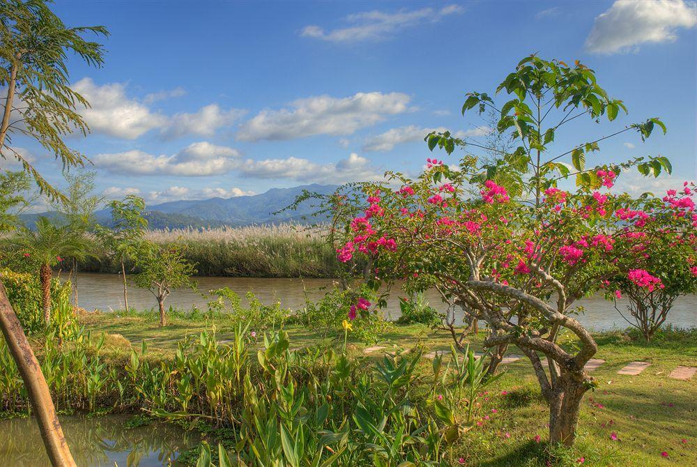 Maekok River Village Resort Mae Ai Exterior foto