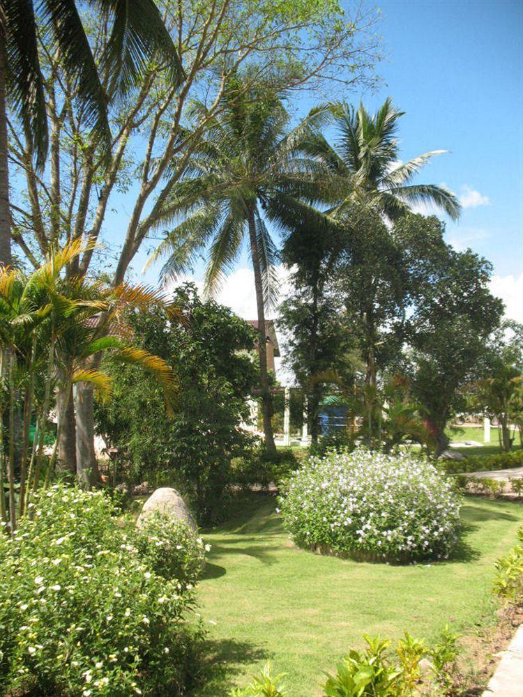Maekok River Village Resort Mae Ai Exterior foto